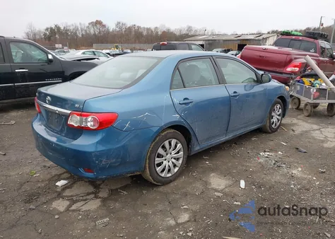 2013 Toyota Corolla Le z USA, uszkodzony, nr VIN 5YFBU4EE4DP153680